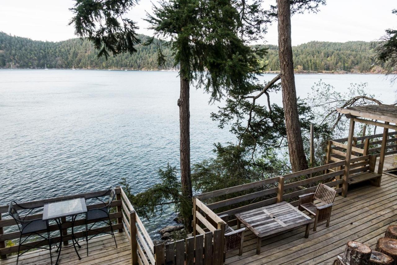 Shangrila Waterfront Vacation Home Bedwell Harbour Екстер'єр фото