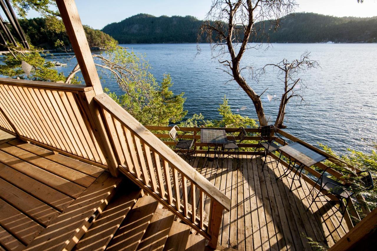 Shangrila Waterfront Vacation Home Bedwell Harbour Екстер'єр фото