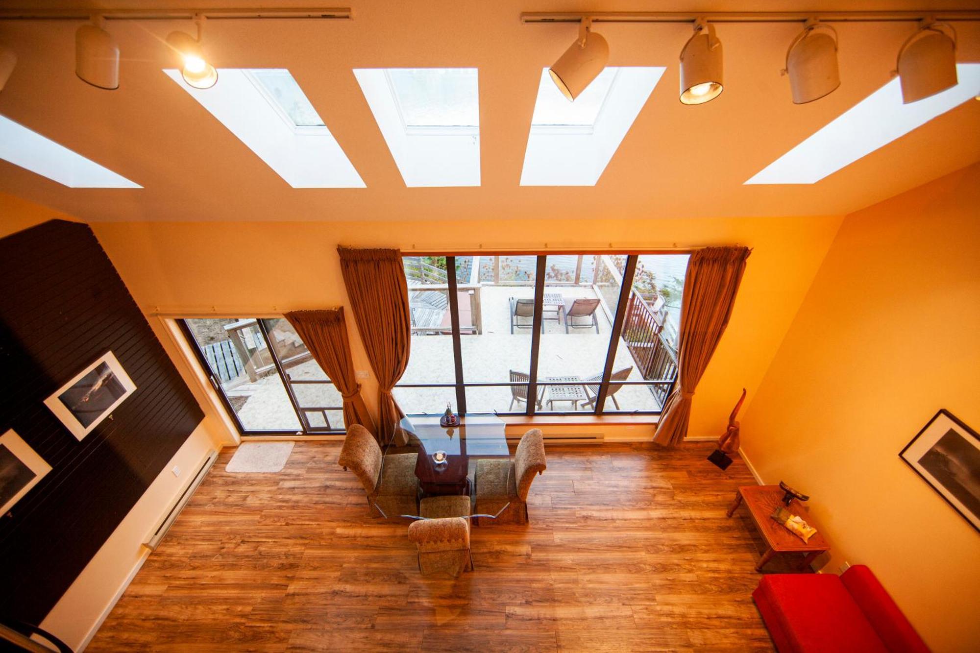 Shangrila Waterfront Vacation Home Bedwell Harbour Екстер'єр фото